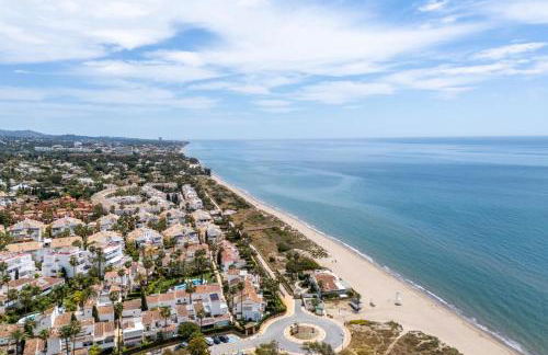 Exclusive 1 line Beach Apartment in Marbella with Panoramic Views - Foto 46