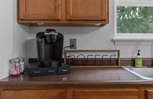 Springhurst Serenity Fresh 4BR Getaway - Foto 44