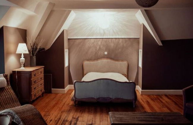 Castle in Spa With Lake View & Heated Pool - Foto 9