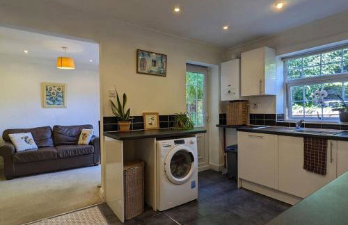 Luxurious & Sunny Garden Flat near Pinner Station - Foto 6