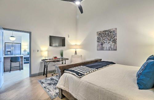 Modern Downtown Birmingham Condo with Rooftop Access - Photo 11