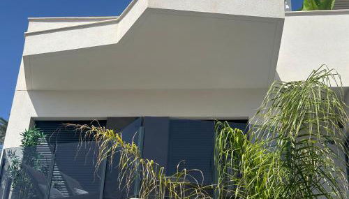 Air-conditioned Elisa Apartment with spacious sunroof lounge and swimming pool - Foto 3