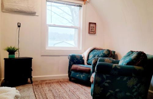 Cozy Quonset Hut On Maple Lake - Photo 7