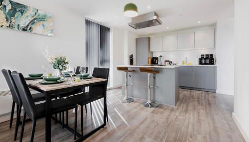 Stylish Skyline Apartment - 2 Bed, 2 Bath, Gym, Concierge in City Centre - Foto 1