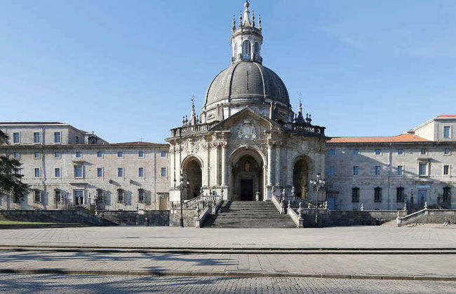 Visita guiada pelo Santuário e Basílica de Loyola - Foto 1