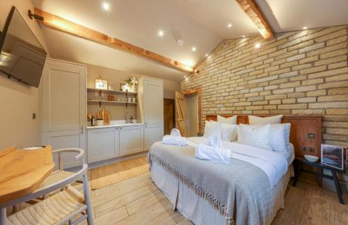 Brook Bottom Farm luxury apartments and Farmhouse - Photo 35