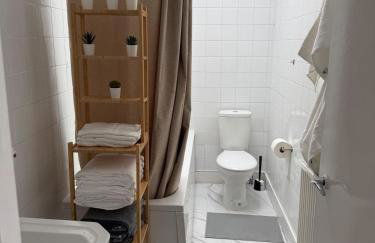 Stokey Skyline Retreat With Balcony - Foto 25