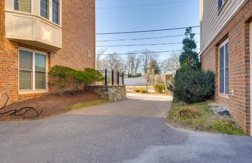 Pet-Friendly DC Area Condo with Yard! - Foto 25