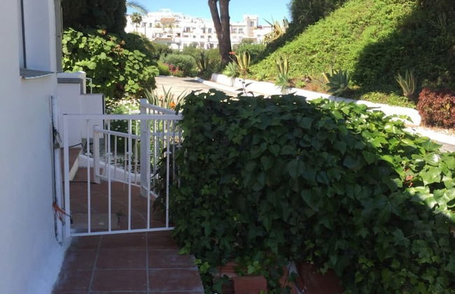 Fascinating & Luxurious Mountain & Pool View Apartment in Porto Banús - Photo 23