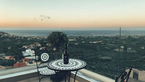 King Crimson Luxury Apartments - Foto 2