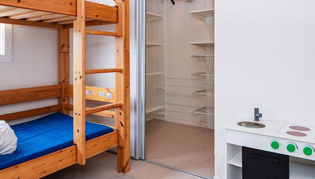 8 Person Holiday Home in Grenaa - Foto 2, Habitación