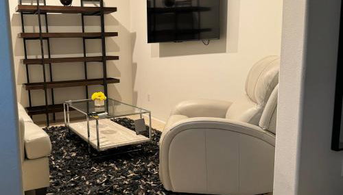 Luxury 1200 sqft 1bdrm retreat with den - Foto 3