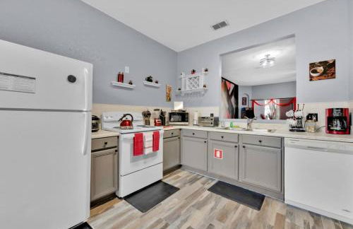 Themed Resort Home 15 min drive to Disney - Foto 10