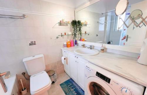 Cozy fairytal garden apartment, Family Friendly, Free parking, 15 Min to Airport - Foto 33