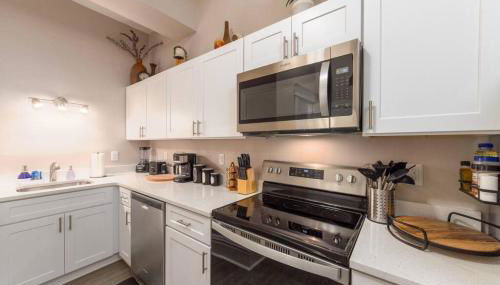 Renovated 2 bed 2 bath Near Arena and Downtown - Foto 4