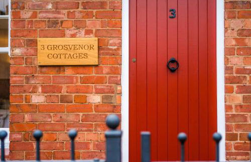 Country Charm Cottage Sleeps 4 & Free Parking - Photo 3