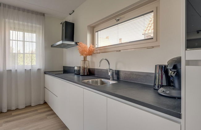 Cozy Holiday Home in a Holiday Park in Zeeland - Foto 6