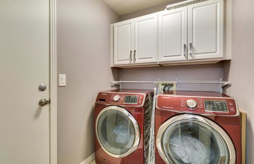 Lake Oswego Home with Deck 9 Mi to Downtown Portland - Foto 11