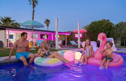 Desert Glow Getaway - Pool - Lounging - Backyard Games - Foto 35