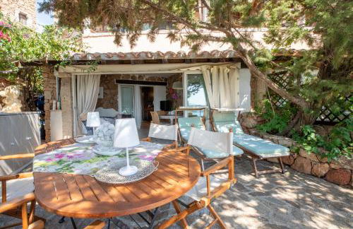 PORTO ROTONDO SPLENDIDO APPARTAMENTO CON GIARDINO VISTA MARE - Foto 8