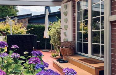 Idyllisches Häuschen im Grünen - Foto 3