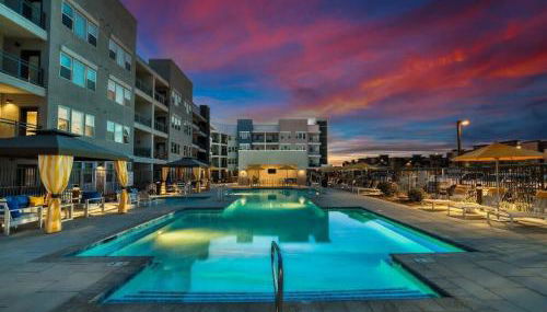 Stunning Westgate CozySuites by stadium with pool 8 - Foto 2