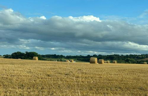 Lovely Holiday Home in Loire for 10 - Photo 33