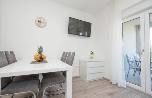 Amazing Apartment In Podaca With Wifi - Foto 16