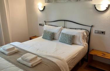 Villa Montserrat 1, Terrace & Pool - Foto 2