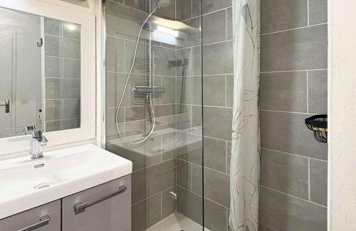 Studio rénové avec balcon et parking aux Orres - FR-1-322-687 - Foto 7