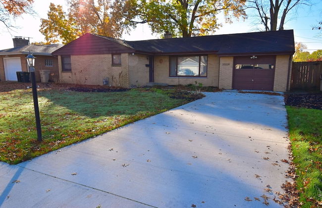 Mid Century Modern 30 Minute Walk to Notre Dame 3 Bedroom 3 Full Bath 2008 - Foto 32