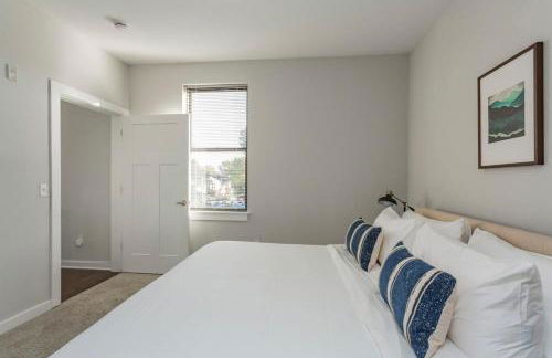 CozySuites TWO Stylish Music Row Condos with parking - Foto 8