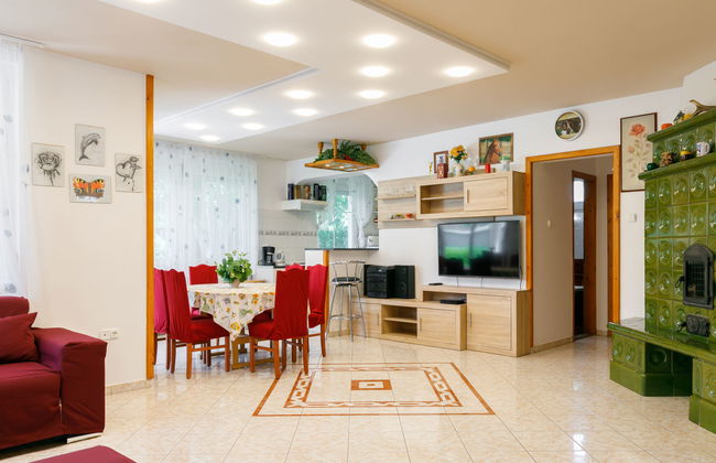 2 bedroom House in Kőröshegy with private pool and garden - Photo 14