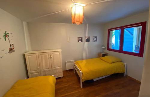 Belle Villa avec Piscine juste à côté du bassin - Foto 23