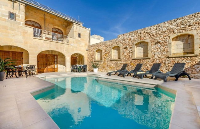 Grand Gozo Farmhouse With Games Room Pool - Foto 3