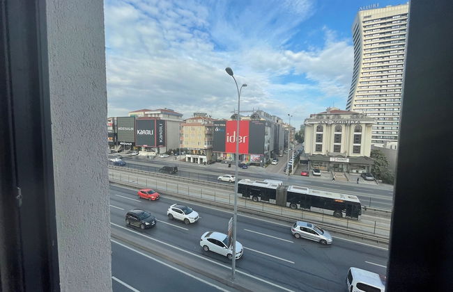 La Vie Suit Hotel - Photo 34