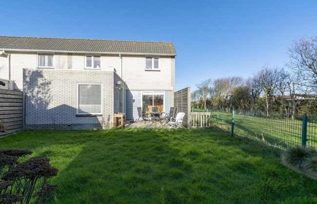 Cozy Holiday Home With Terrace - Photo 18