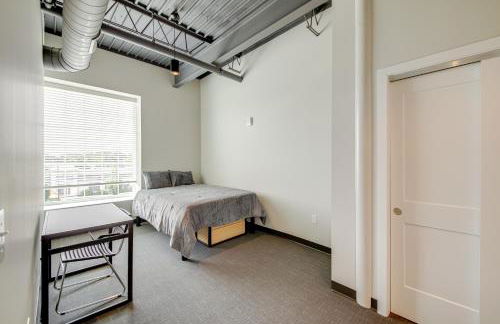 Bloomington Apartment Near Indiana University! - Photo 11