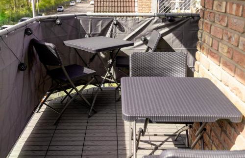 Arena in der Nähe - Tiefgarage - Balkon - Küche - Smart TV - Foto 24