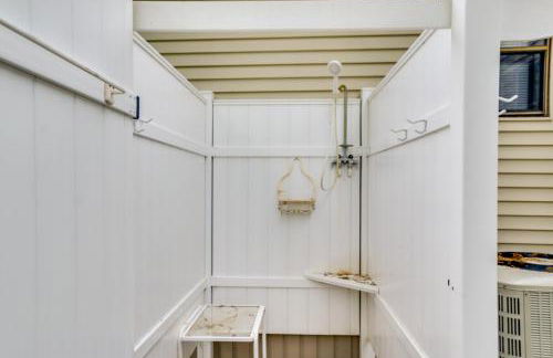 Beachy Lewes Home with Outdoor Shower and Fire Pit! - Foto 29