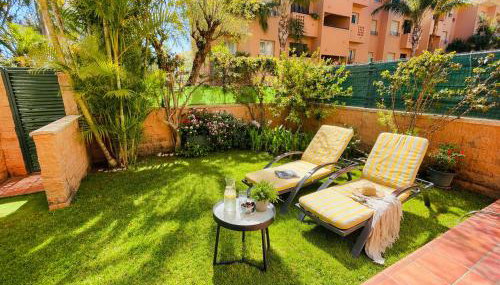 Marbella Dunas de Cabopino 2BR Apartment with Private Garden, Pool & Parking - Magnolia Properties - Foto 4, Garden