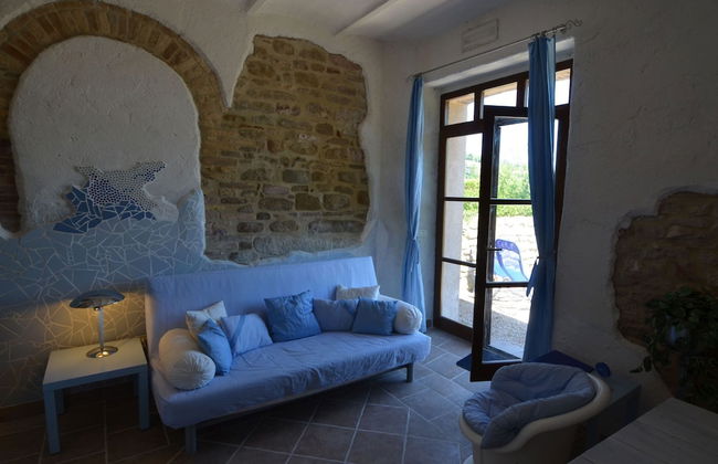 Cozy Couples Getaway w/ Wifi - Foto 9