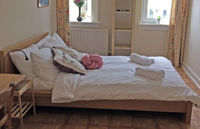 Bright, Spacious 2 Bedroom Apartment in Stockbridge - Foto 3