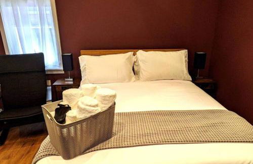 Walkable Elmwood Cottage, No Chores 2Bath 2BR 1Car - Foto 6