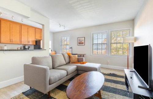 Old Town North 1br w rooftop pool nr museums WDC-762 - Foto 1