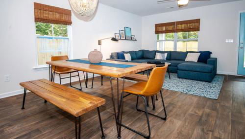 Fun 4BD w 75 inch TV - Foto 2