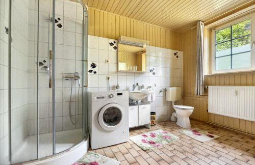 Grosszügiges Ferienhaus mit Wald - Foto 25