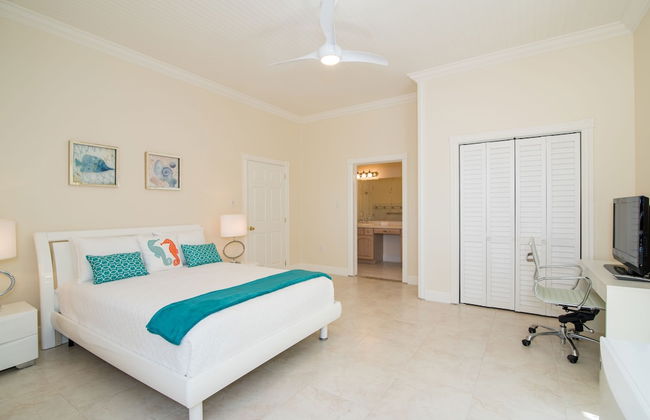 Sprat Bay Luxury Villa - Photo 6