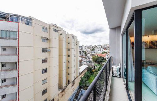 Studio com ar e varanda bairro São Mateus - Foto 8