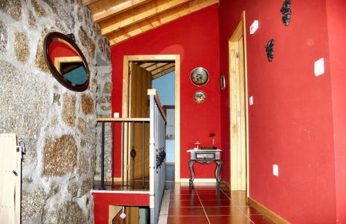 Spacious Family House in Nogueira with Garden - Foto 11